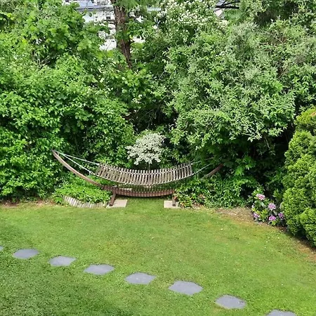 Gallery - Terrasse Mit Seeblick Und Garten Altmünster