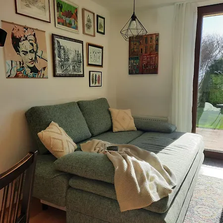 Gallery - Terrasse Mit Seeblick Und Garten