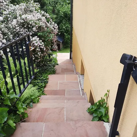 Gallery - Terrasse Mit Seeblick Und Garten *