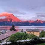 Gallery - Terrasse Mit Seeblick Und Garten