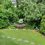 Gallery - Terrasse Mit Seeblick Und Garten Altmünster