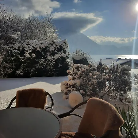 Gallery - Terrasse Mit Seeblick Und Garten * Altmuenster